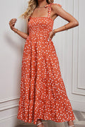 Polka Dot Smocked Tiered Sleeveless Abito